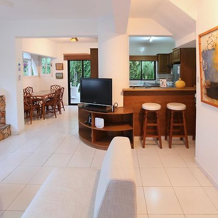 Green Bay Villa Protarász Kültér fotó